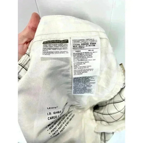 Levis Cargo Shorts Men’s 30 White Black Plaid Relaxed Fit White Tab Cotton NEW - Picture 7 of 12